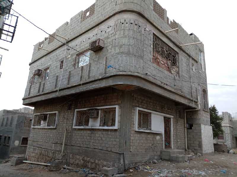 للبيع بيت مسلح دورين جاهز 