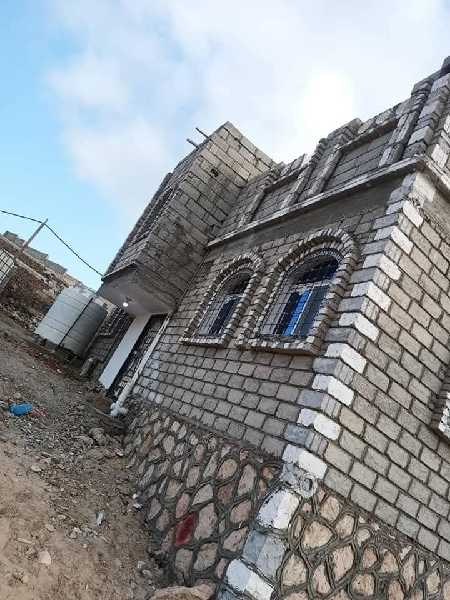 للبيع بيت في حله الصنادق